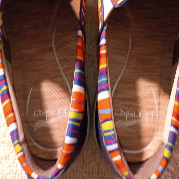NWOB/Dansko Belle Canvas Casual Loafer, Bright Multi Colors with Blue, Size 11 - Picture 5 of 8